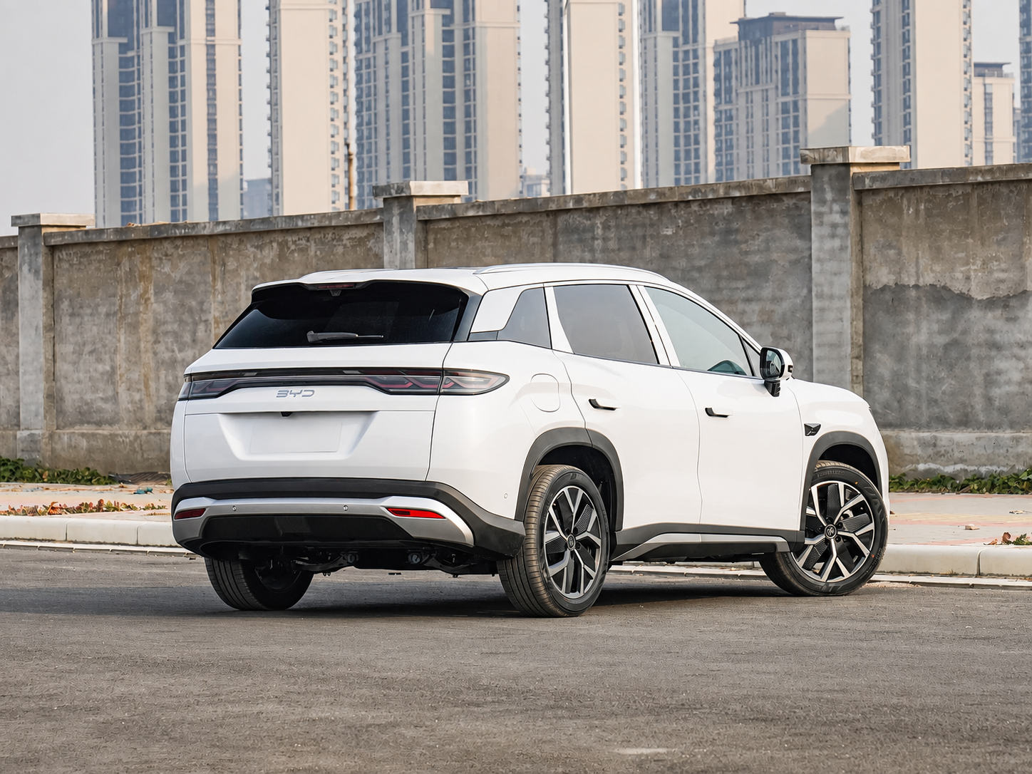 BYD Song L 2025 DM-i Smart Driving 160KM Superior Edition 16.58 BYD Song L 2025 DM-i Smart Driving 160KM Superior Edition 16.58