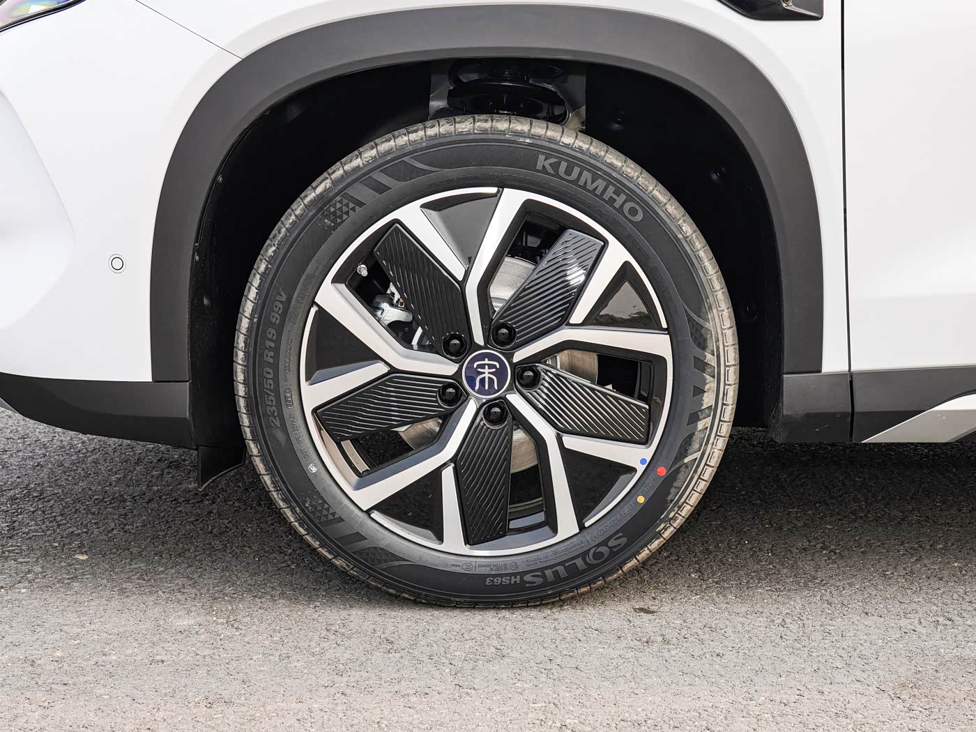 BYD Song L 2025 DM-i Smart Driving 160KM Superior Edition 16.58 BYD Song L 2025 DM-i Smart Driving 160KM Superior Edition 16.58