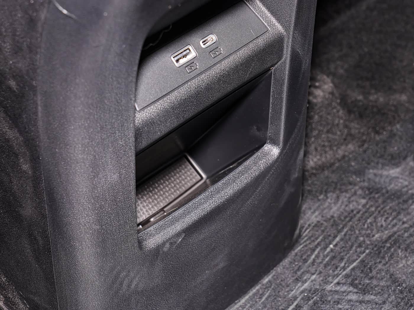 BYD Song L 2025 DM-i Smart Driving 160KM Superior Edition 16.58 BYD Song L 2025 DM-i Smart Driving 160KM Superior Edition 16.58