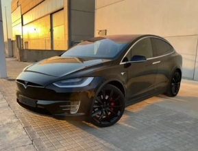 Tesla Model X 2022 - 7 