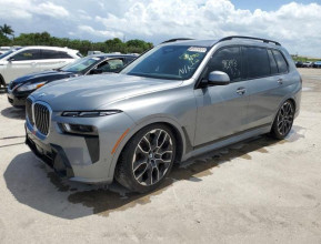 BMW X7 2023 xDrive40i 