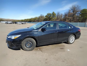 Toyota Camry 2016 Hybrid - 3 