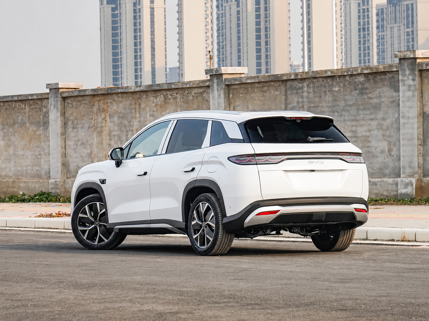 BYD Song L 2025 DM-i Smart Driving 160KM Superior Edition 16.58 BYD Song L 2025 DM-i Smart Driving 160KM Superior Edition 16.58