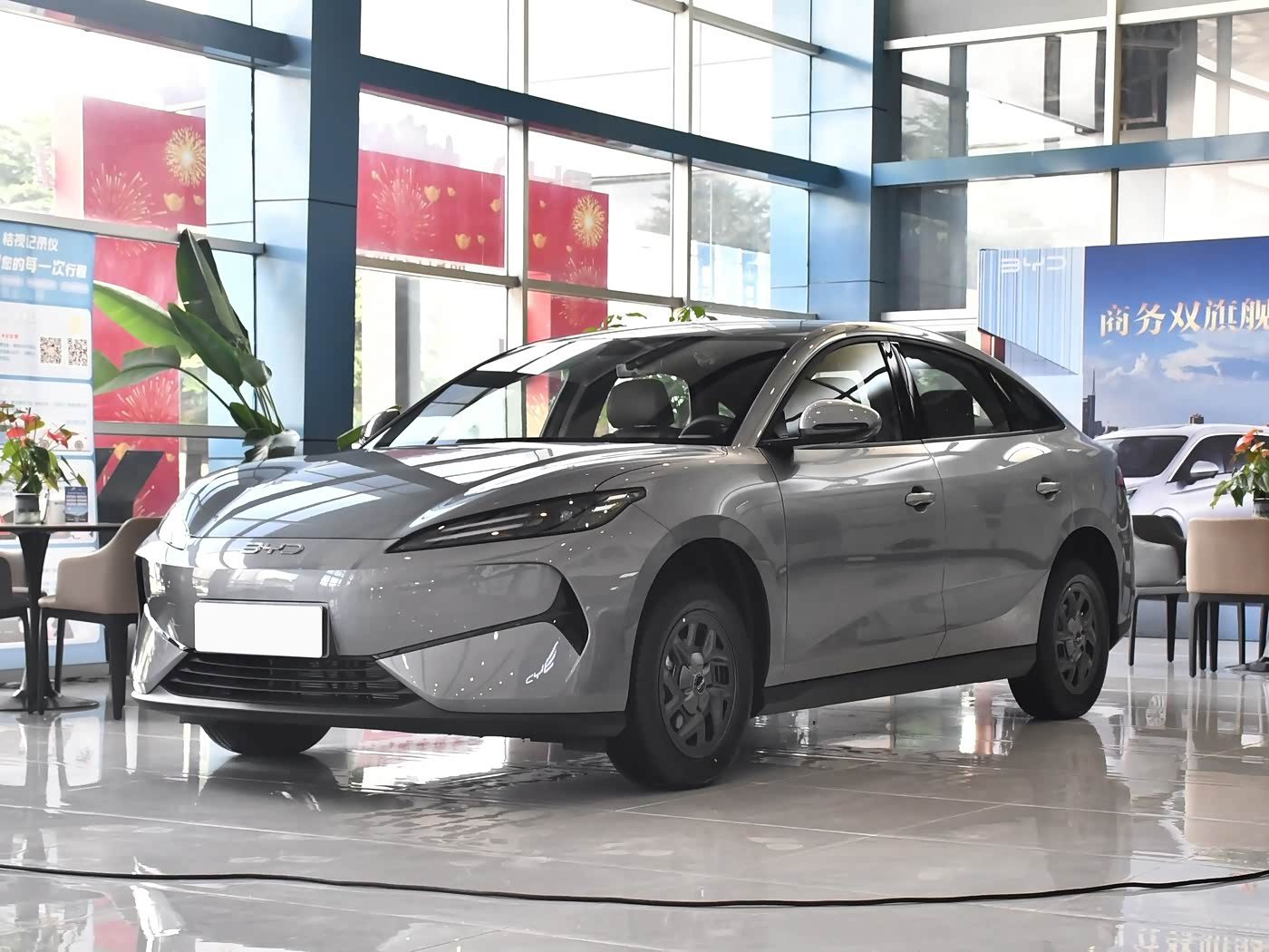 BYD E7 2025 450KM Smart Wisdom Travel Edition - 3 