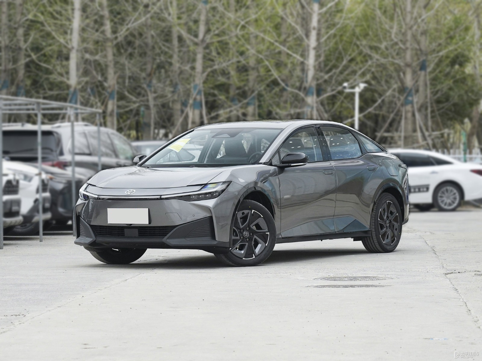Toyota BZ3 2023, Honda M-NV 2022 та Mitsubishi Airtrek EV 2022: що обрати