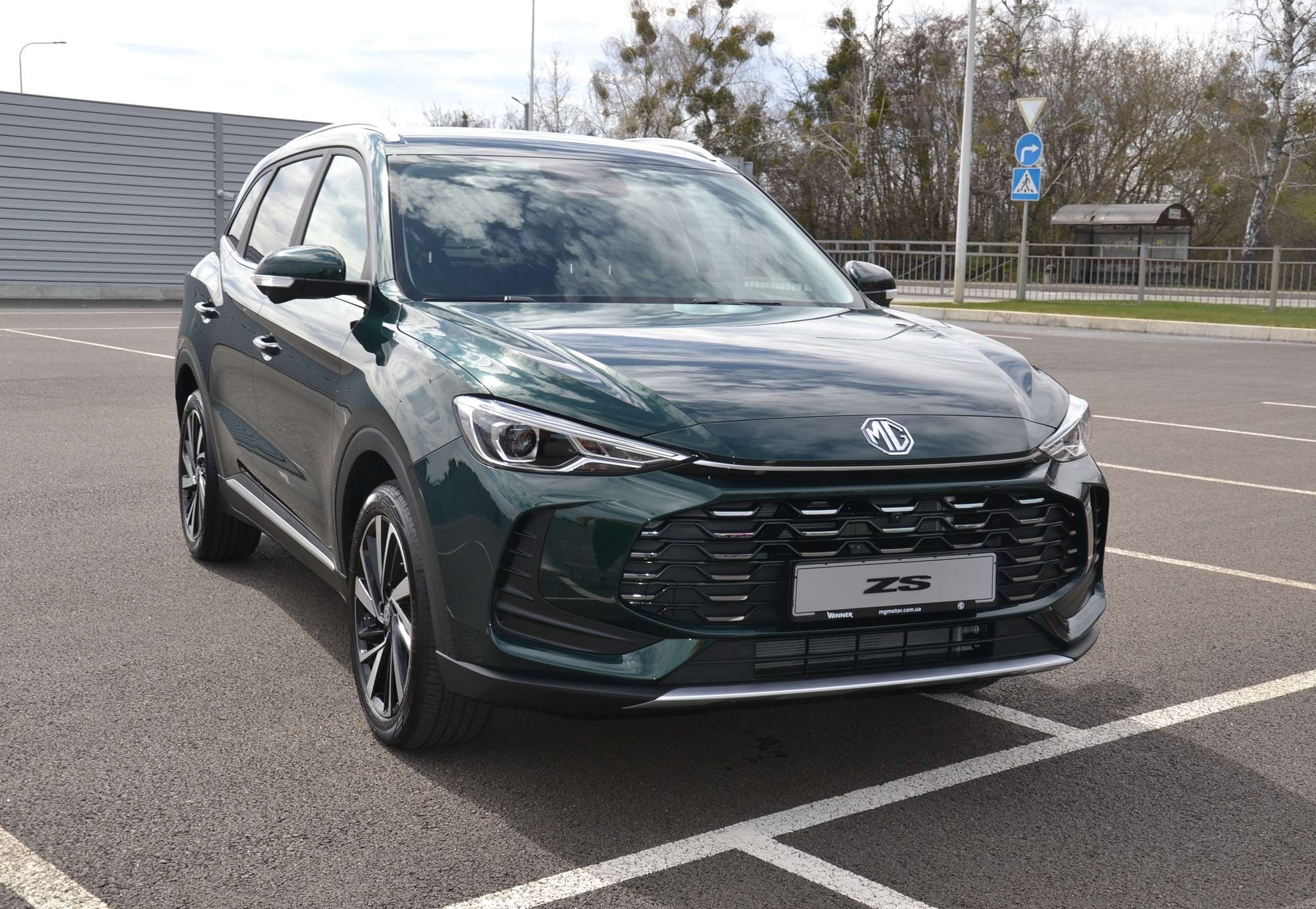 They look like a Range Rover but cost far less: the top 5 Chinese super-hybrids