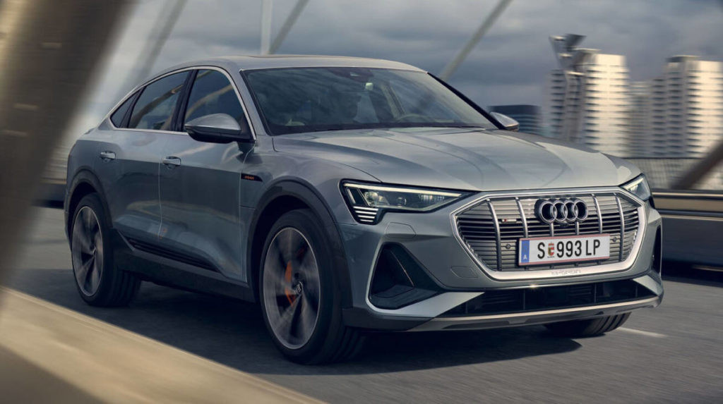 Обзор на Audi E-Tron: на что способен премиумный кроссовер?