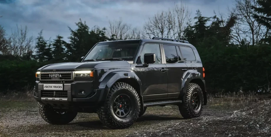 Toyota Land Cruiser Prado отримав екстремальну версію AT37 для підкорення складного бездоріжжя