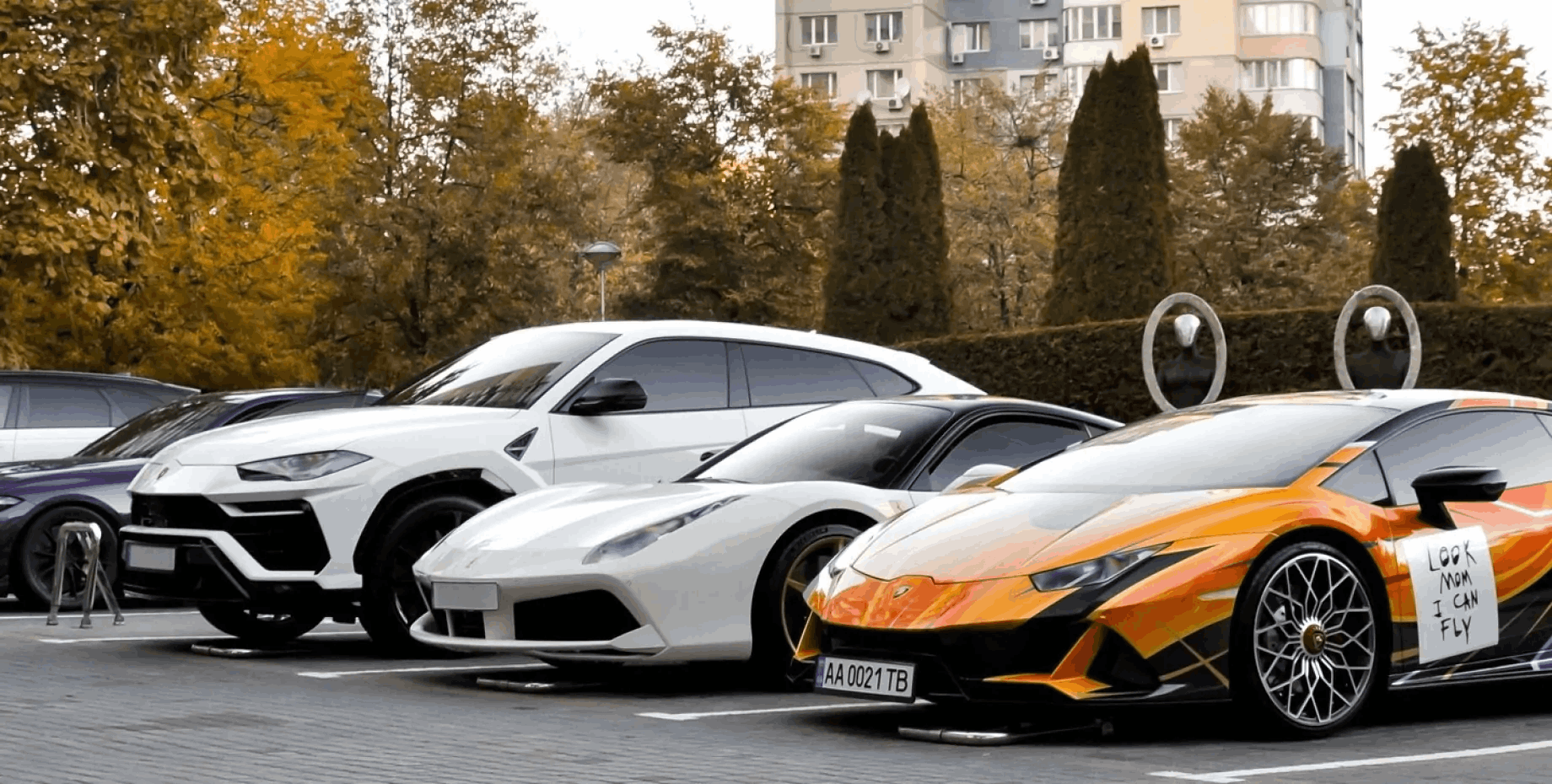 Экзотические авто в Украине 2025: Ferrari, McLaren, Aston Martin и другие люксовые новинки