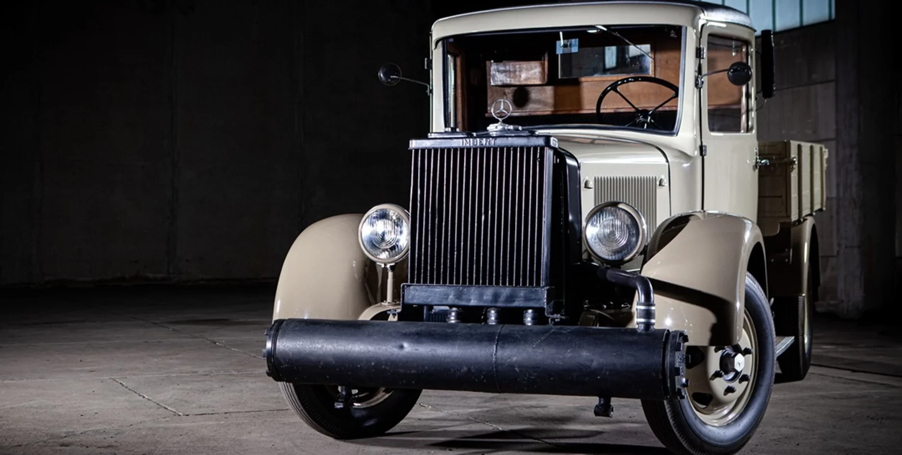 A unique wood-powered Mercedes-Benz L500 truck: a rare 1937 production vehicle restored (photos)