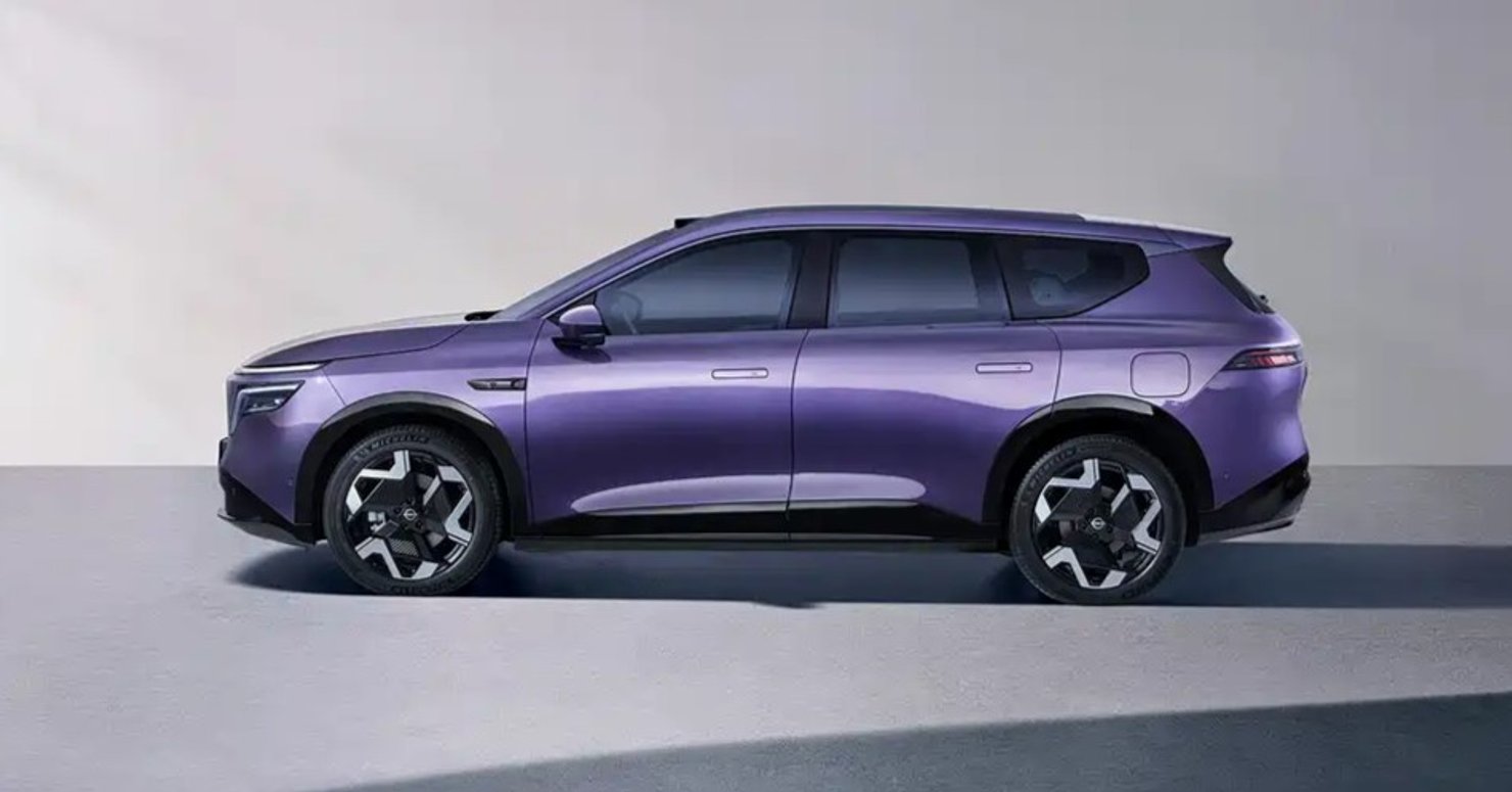 The new Nissan NX8: an affordable electrified crossover debuts in 2026