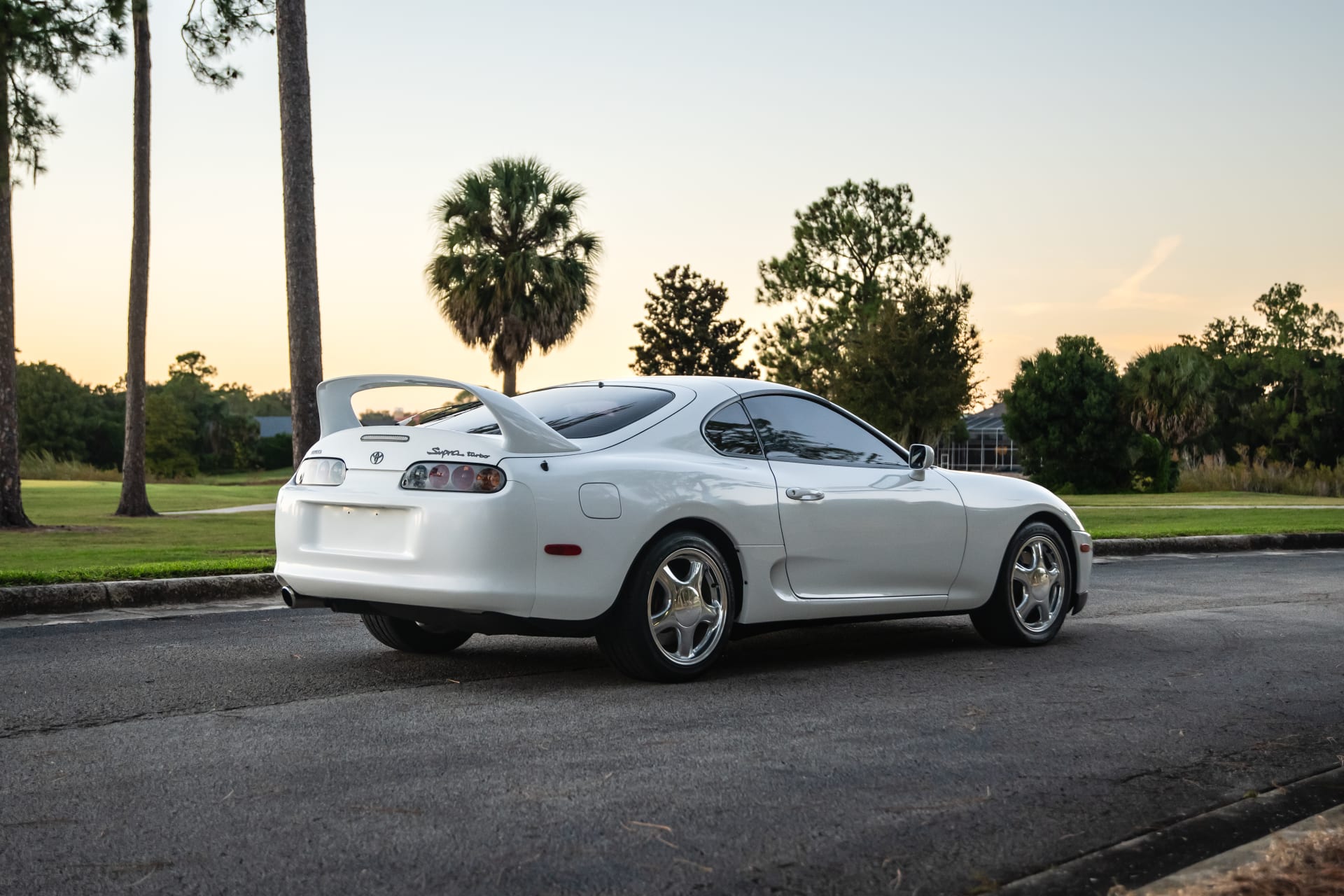 A Toyota Supra A80 at a Lamborghini price: what earned a record $242,000 at auction?