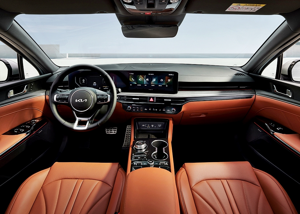 KIA K5 и K8 2026: обновлённые седаны с топовой комплектацией Best Selection и новым уровнем комфорта