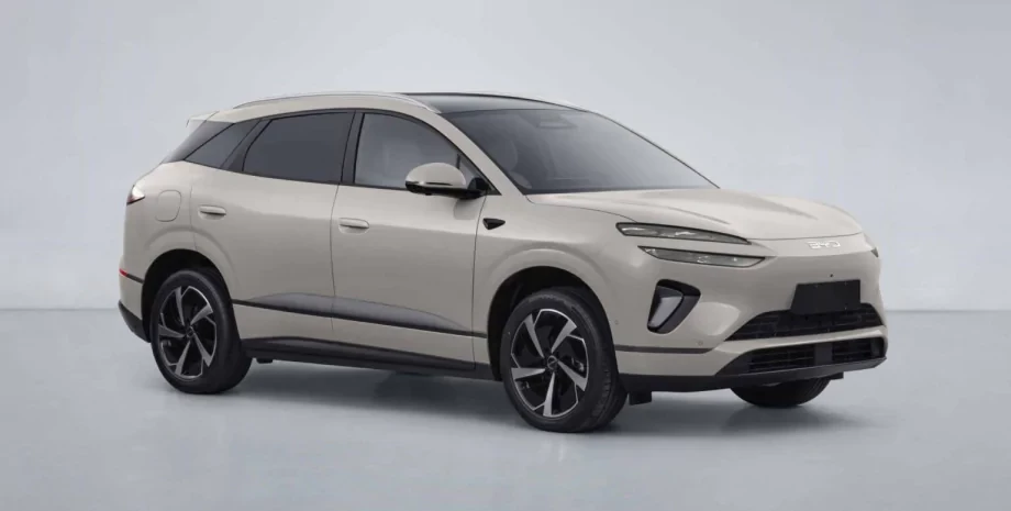 The new 2025 BYD Sealion 06 crossover revealed: photos, specs and presentation date
