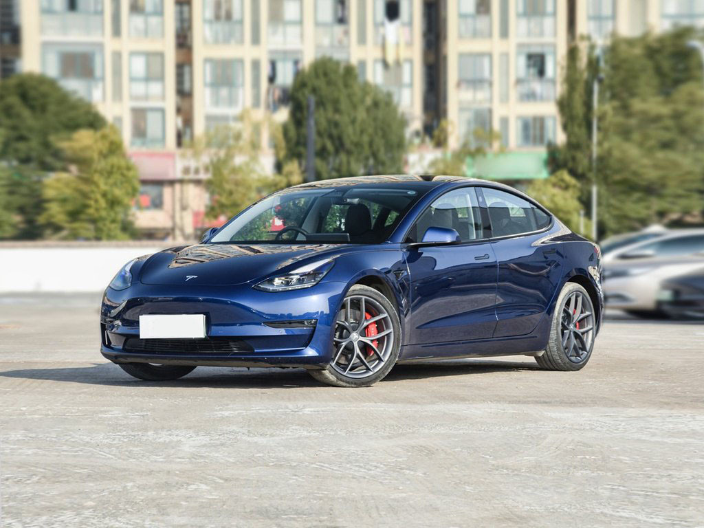Tesla відкликає свої електромобілі з ринку: що це означає