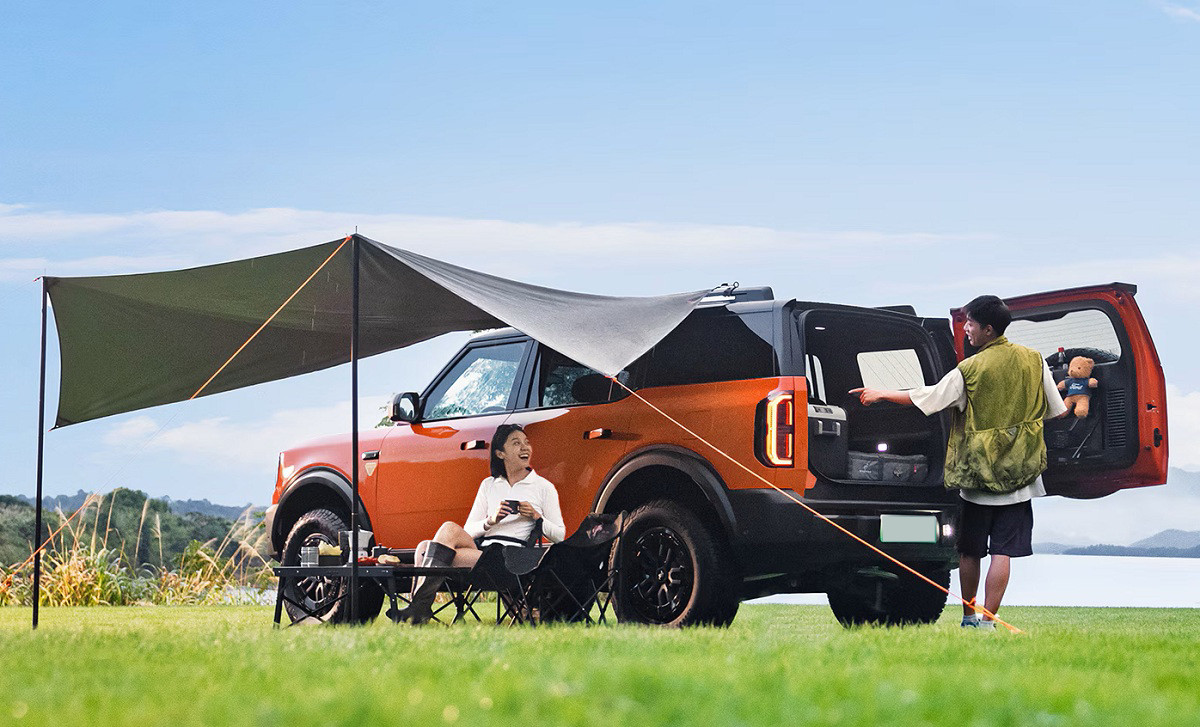 Ford has unveiled an electric Bronco motorhome: the SUV has become a full home on wheels