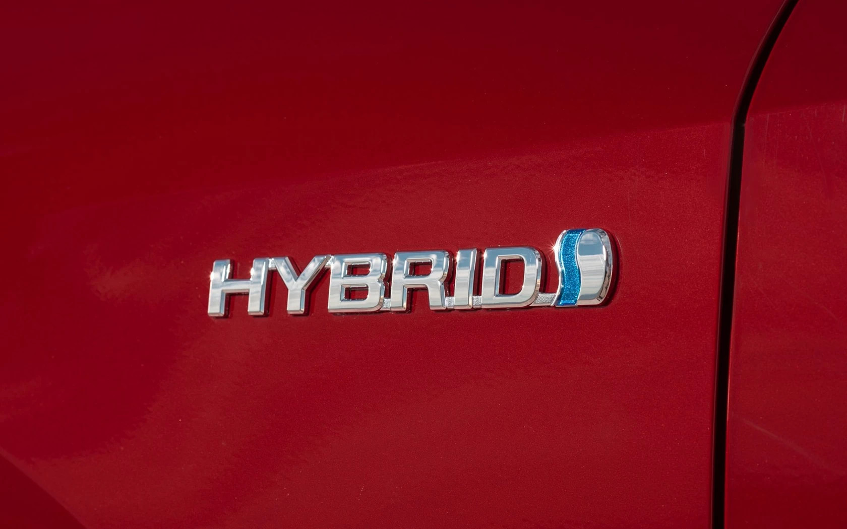 Record growth in demand for hybrid cars in Ukraine: which models are chosen most often?