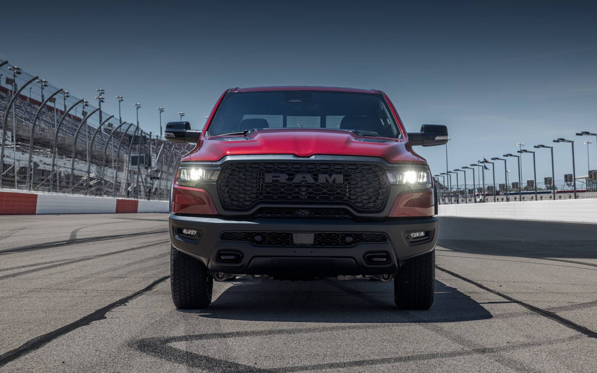 Ram brings back the legendary V8: over 10,000 orders in a day for the new Ram 1500