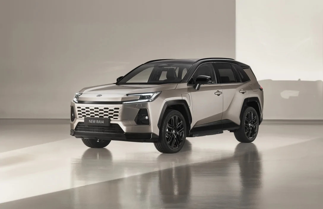 2026 Toyota RAV4: an updated design, up to 320 hp and 100 km on electric power