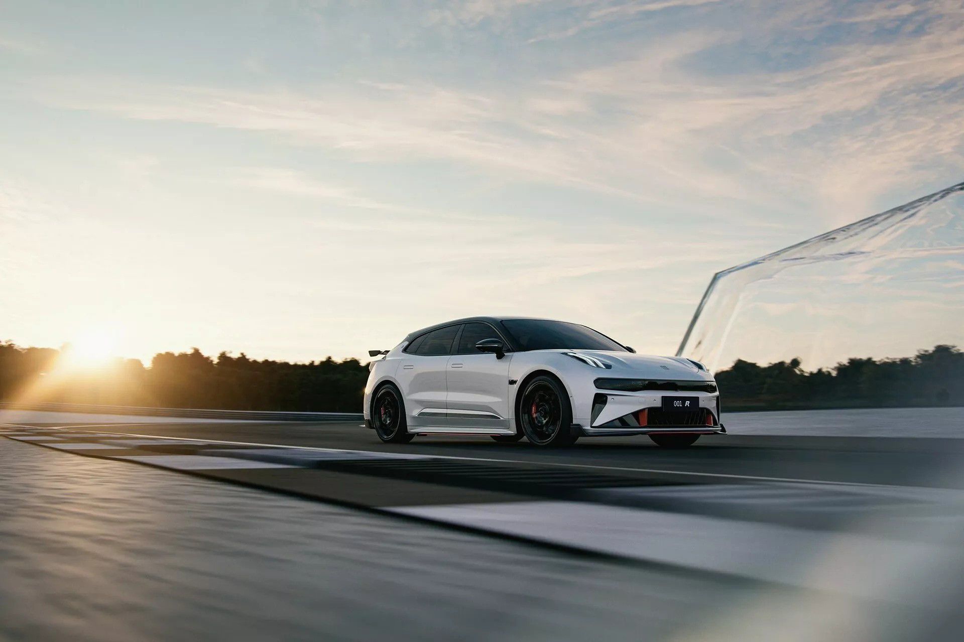 Zeekr is preparing the 001 FR electric sports car with a record 2,000 hp