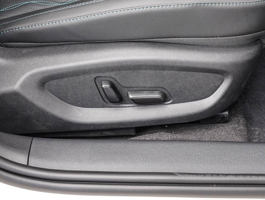 BYD Seal 06 2025 DM-i Flagship BYD Seal 06 2025 DM-i Flagship