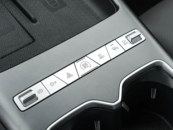 BYD Song Pro 2026 DM-i 133KM Progressive Edition BYD Song Pro 2026 DM-i 133KM Progressive Edition