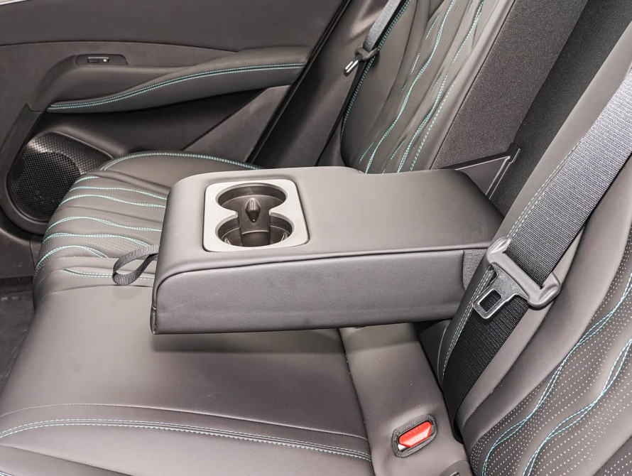 BYD Seal 06 2025 DM-i Flagship BYD Seal 06 2025 DM-i Flagship