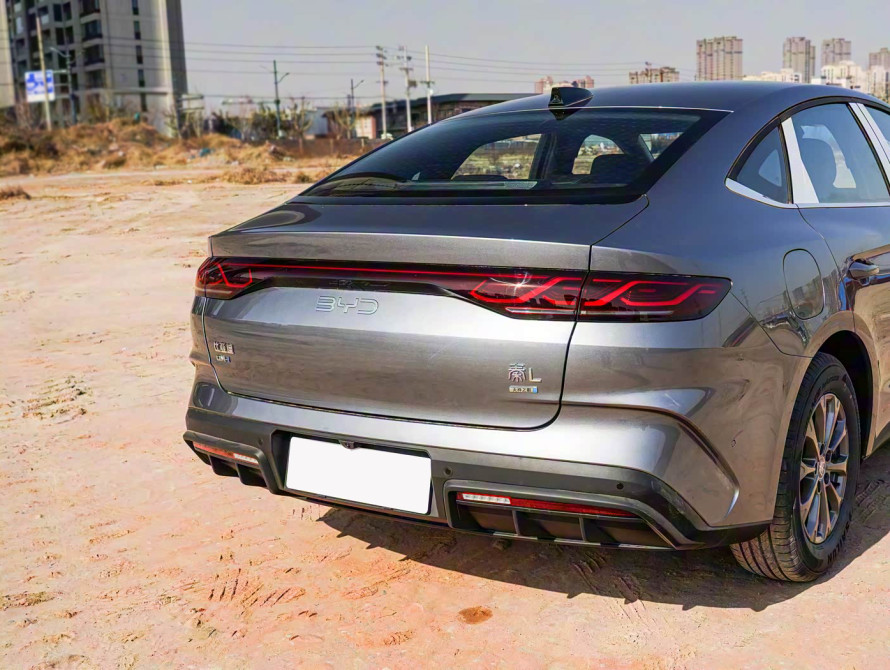 BYD Qin L 2025 DM-i Intelligent Driving BYD Qin L 2025 DM-i Intelligent Driving