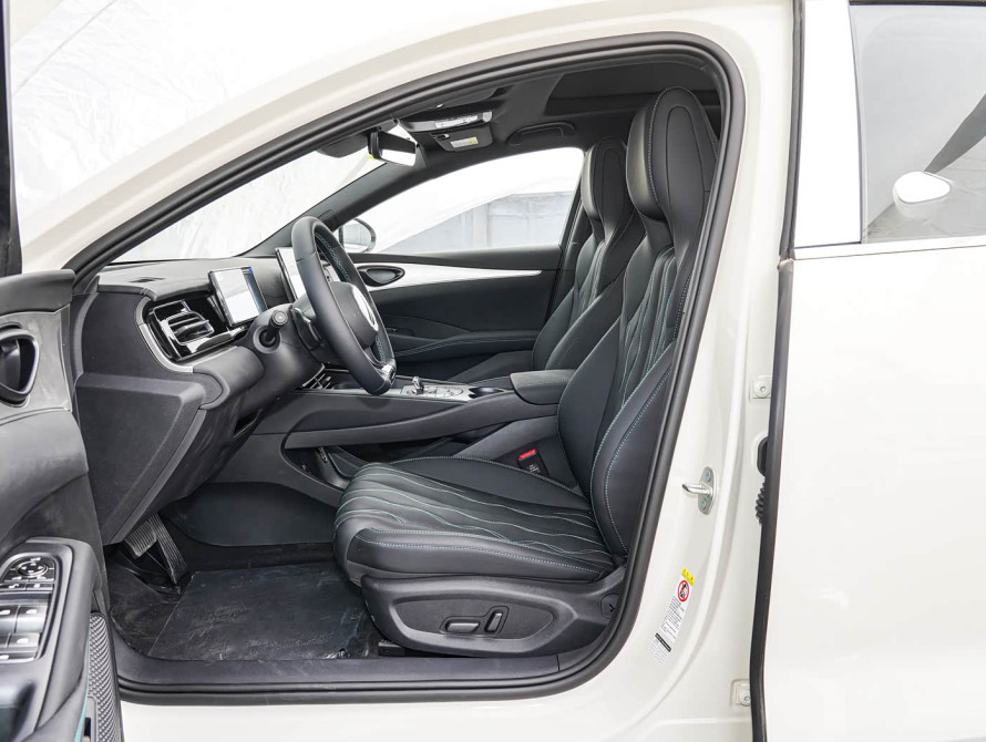 BYD Seal 06 2025 DM-i Flagship BYD Seal 06 2025 DM-i Flagship