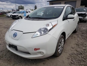 NISSAN LEAF SV 2017 - 2 