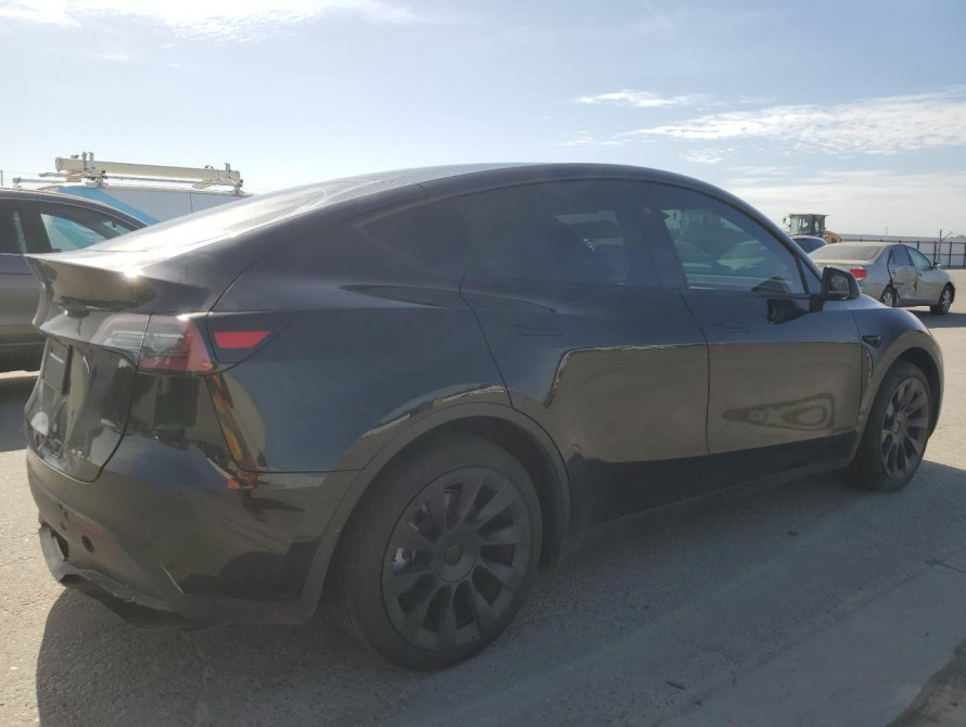 Tesla Model Y 2024 Tesla Model Y 2024