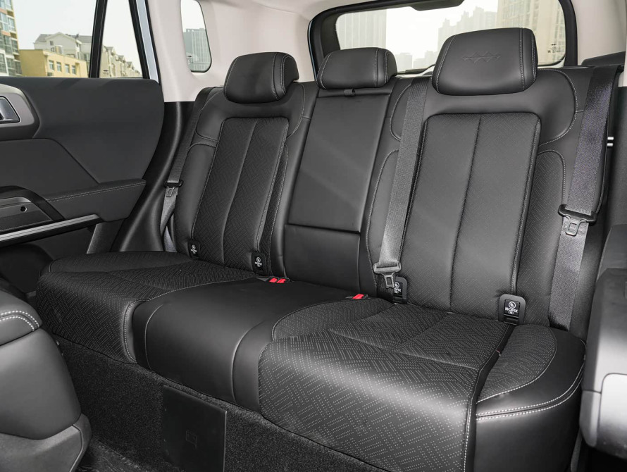 Leopard Titanium 3 2025 4WD Max Leopard Titanium 3 2025 4WD Max