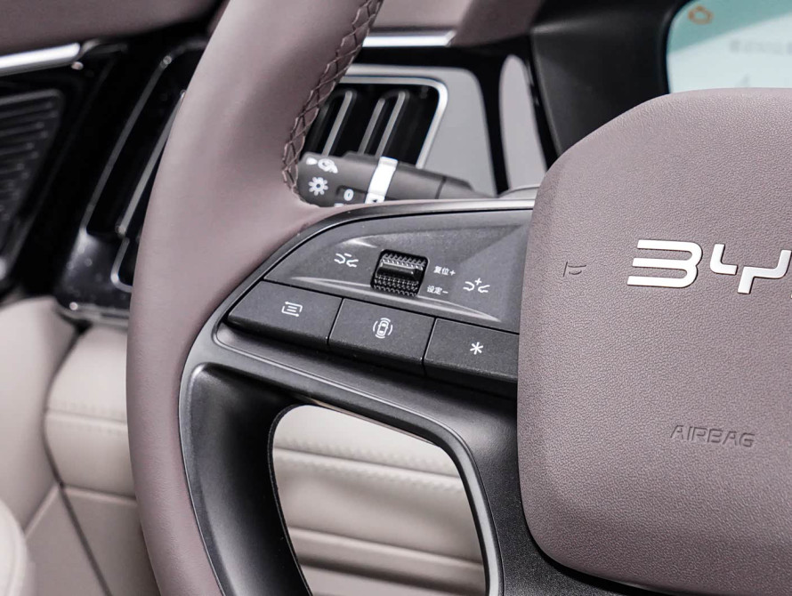 BYD Song Plus 2025 DM-i Premium BYD Song Plus 2025 DM-i Premium