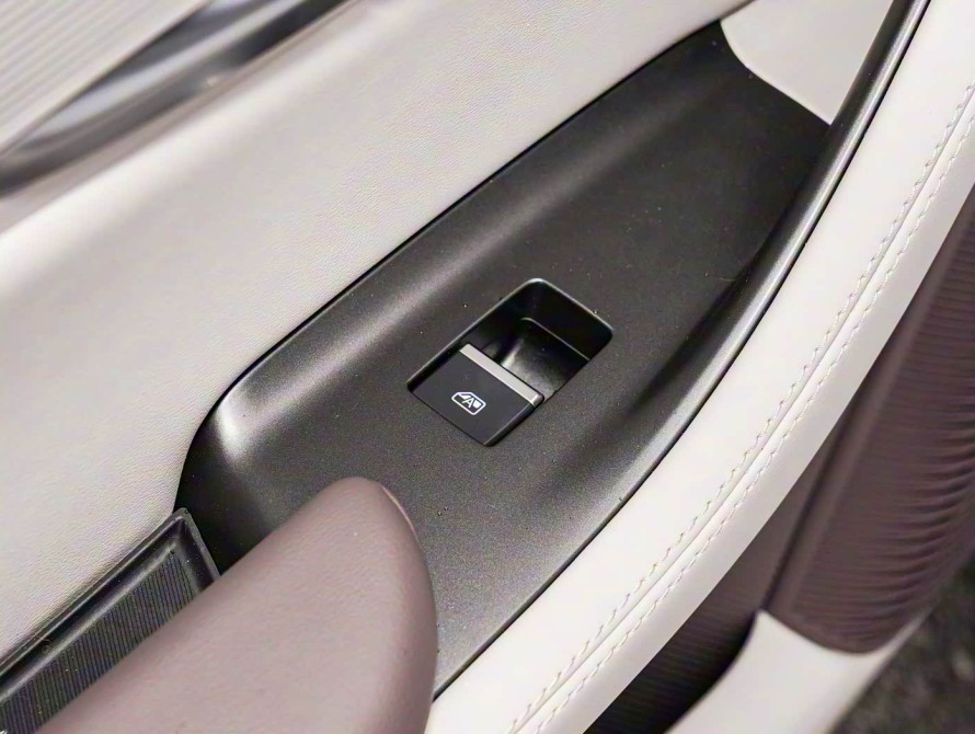 BYD Song Plus 2025 DM-i Premium BYD Song Plus 2025 DM-i Premium
