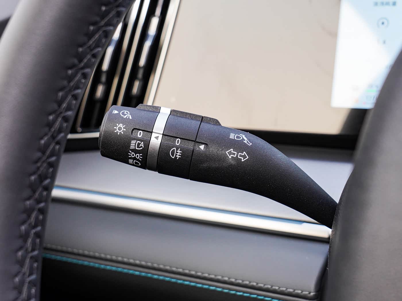 BYD Song L 2025 DM-i Smart Driving 160KM Superior Edition 16.58 BYD Song L 2025 DM-i Smart Driving 160KM Superior Edition 16.58